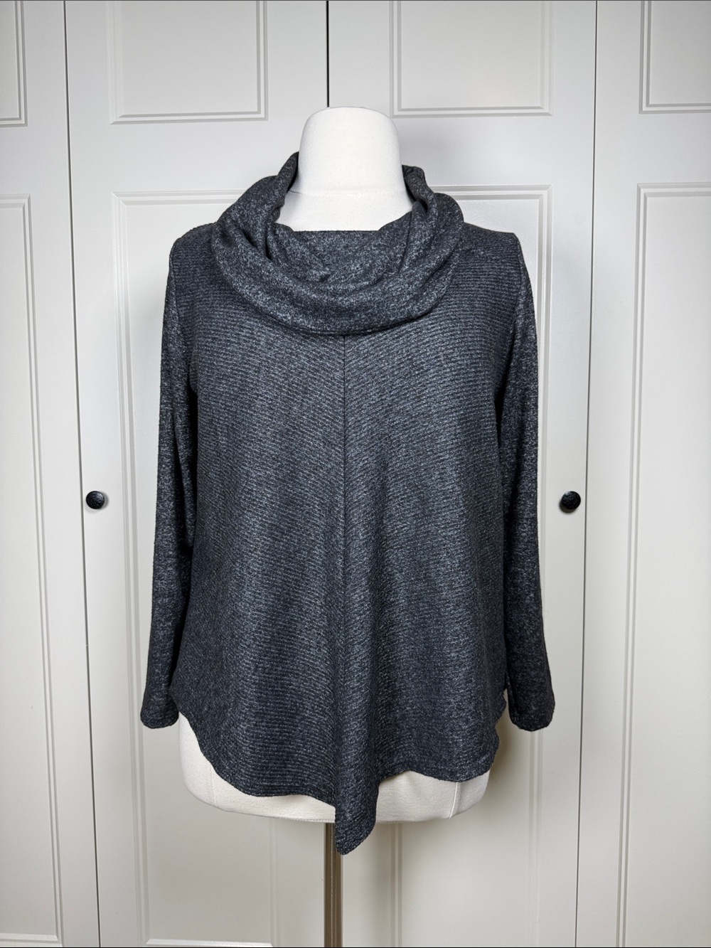 Iz Byer Dark Charcoal Cowl Neck Textured Pullover Sweater 2X